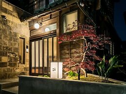Sansuikyo Machiya House