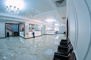 Osh Grand Hotel CHAVO