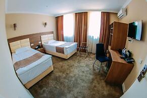 Osh Grand Hotel CHAVO