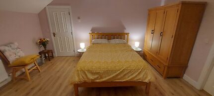 Bantry - House - Sleeps 6 - Sea Views - Parking