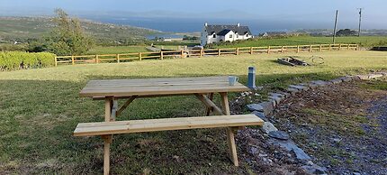 Bantry - House - Sleeps 6 - Sea Views - Parking