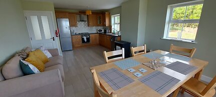 Bantry - House - Sleeps 6 - Sea Views - Parking