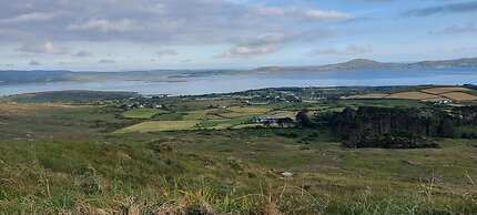 Bantry - House - Sleeps 6 - Sea Views - Parking