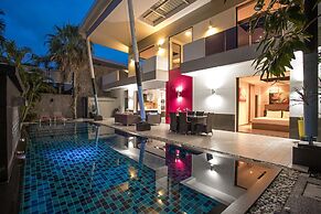 Chic and Modern 3BR Pool Villa Kloua