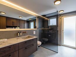 Bay View Apartments