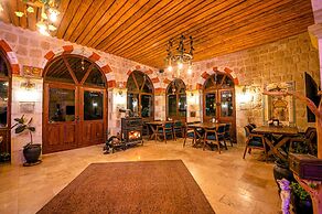 Capp Royal Cave Hotel