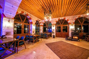 Capp Royal Cave Hotel