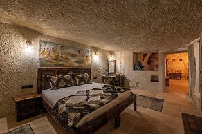 Capp Royal Cave Hotel