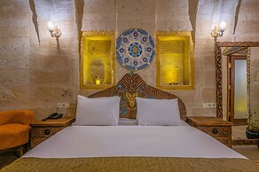 Capp Royal Cave Hotel