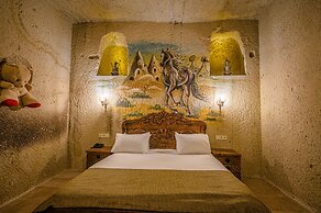 Capp Royal Cave Hotel