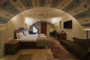 Capp Royal Cave Hotel