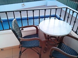 Charming 2-bed Apartment in Olhos de Agua