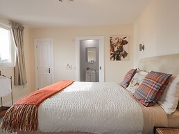 16 Fairfield Road