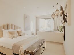 Comfy Studios Hotel