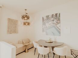Comfy Studios Hotel