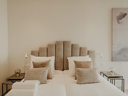 Comfy Studios Hotel