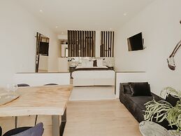 Comfy Studios Hotel