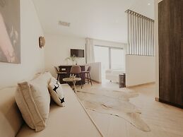 Comfy Studios Hotel