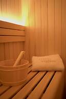 Comfy Studios Hotel
