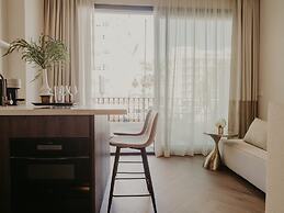 Comfy Studios Hotel