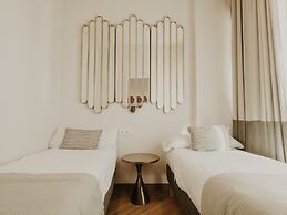Comfy Studios Hotel