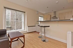 One Bedroom Blissful Apartment in Aberdeen