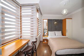 Aras Life Hotel