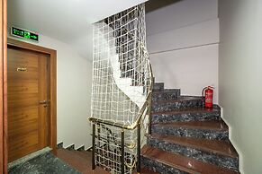 Aras Life Hotel