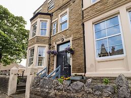 112 Balmoral Road