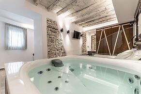 Mariet Naxos Elegant Suites