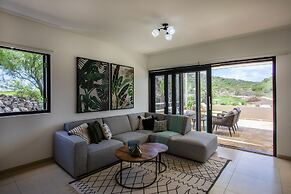 Blue Bay Green View