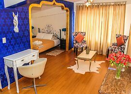 Hommam House