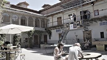 Hommam House