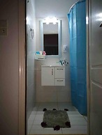 Grande Grotta Studios - Sleeps 8 - Free Parking