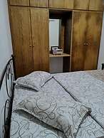 Apartment - Sleeps 5 - Parking - Private Terrace