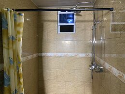 2 Bed Apartment - Sleeps 4 - Parking - Wifi