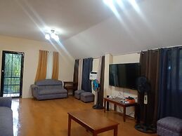 Charming and Relaxing 7-bed House in Mati City,