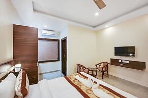 Hotel S J Pride