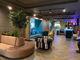 Urban Hotel