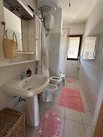 2 Bed Villa - Sleeps 4 - Pets - Garden - Parking