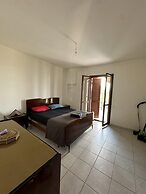 2 Bed Villa - Sleeps 4 - Pets - Garden - Parking