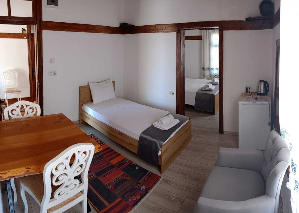 Tas Konak Butik Otel Bungalov