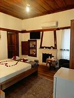 Tas Konak Butik Otel Bungalov