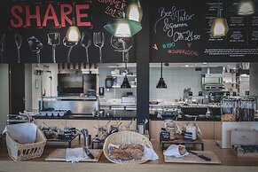 AVES Hotel & Apartment Arosa