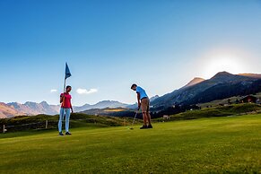 AVES Hotel & Apartment Arosa