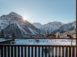 AVES Hotel & Apartment Arosa