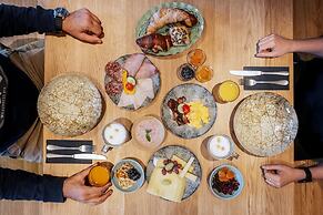 AVES Hotel & Apartment Arosa