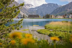 AVES Hotel & Apartment Arosa