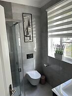 Quinta do Lago 2-bed Apartment - Golf, Pool & Ac