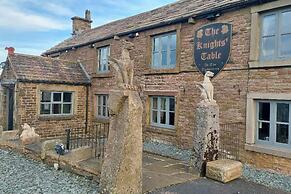 2 Bed Flat - Sleeps 3 - Parking - Wifi